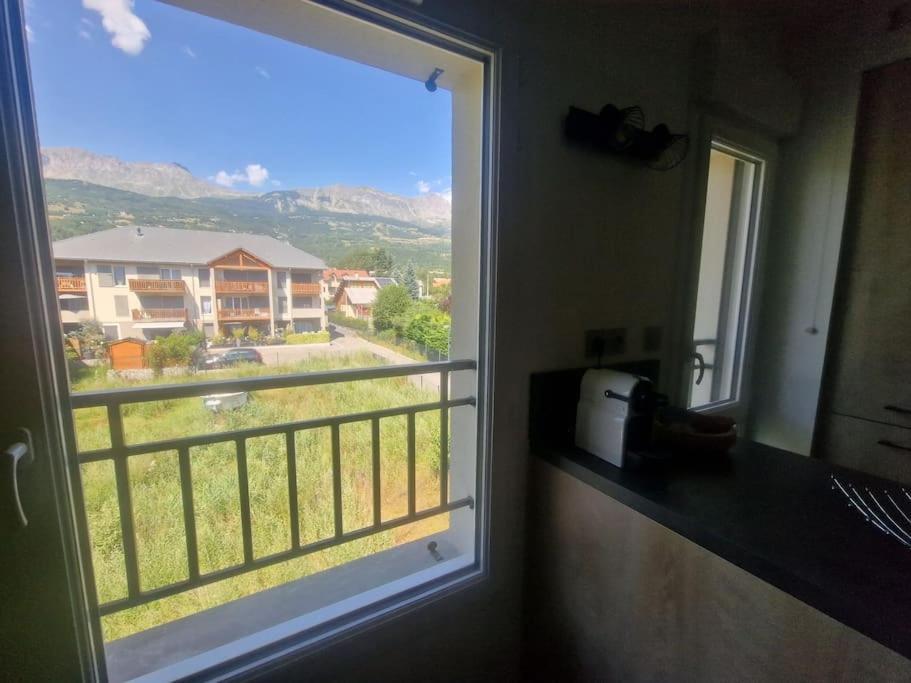 Superbe T2 Duplex Vue Sur Les Montagnes Daire Chorges Dış mekan fotoğraf